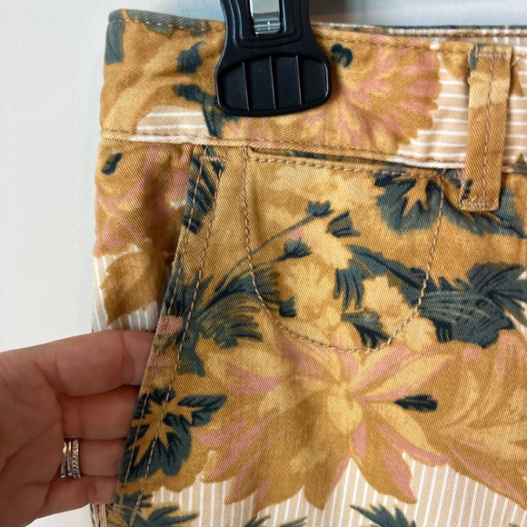 Anthropologie Chino printed relaxed pants size 27 - Picture 4 of 12